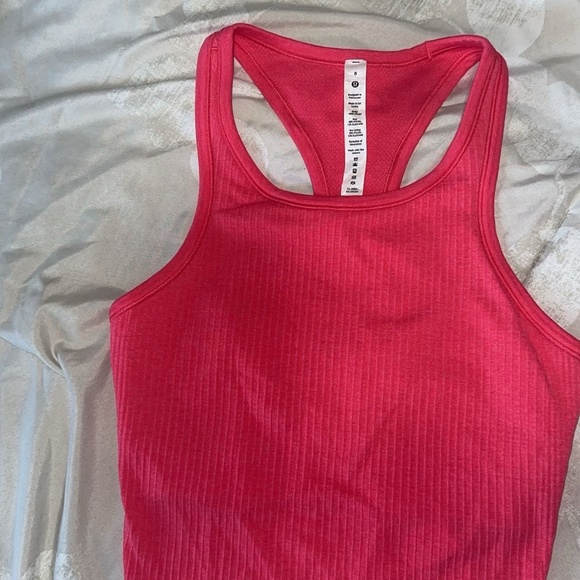 Ebb to Street Cropped Racerback Tank Top - Picture 3 of 4